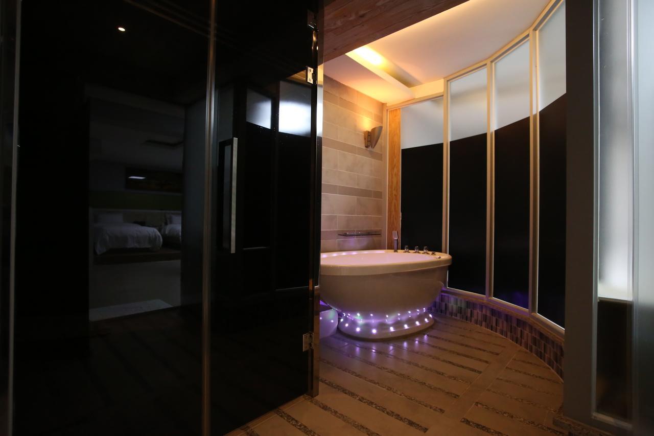 Opera 21 Hotel Jeonju Exterior photo